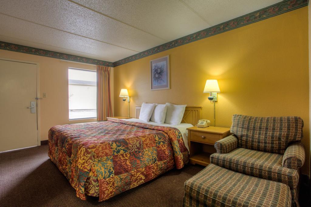 Royal Inn Pigeon Forge Oda fotoğraf